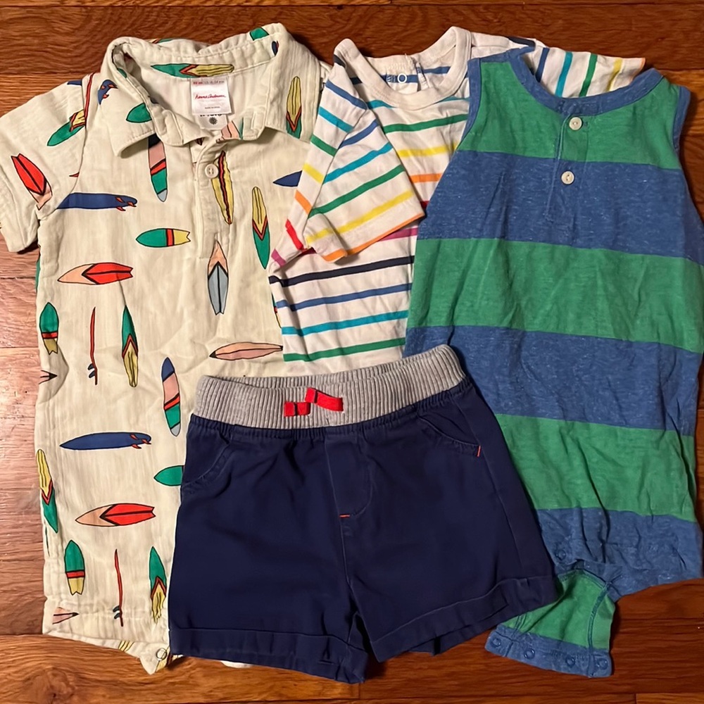 Bundle Hanna Andersson + Primary Rompers 18-24 month
